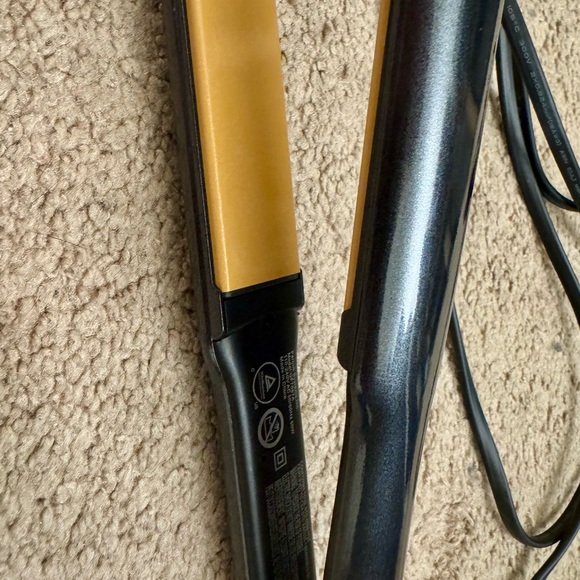 1.25 Inch Chi G2 Digital Flat Iron - Picture 3 of 3